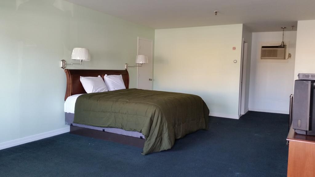Budget Motor Inn- Stony Point Экстерьер фото