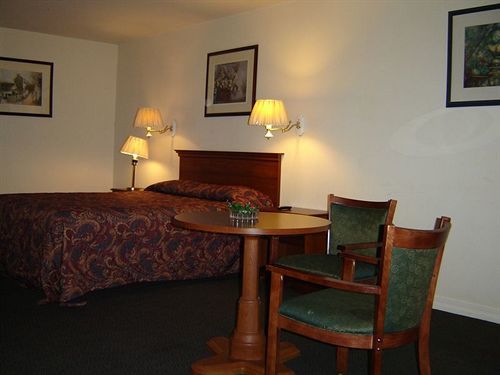Budget Motor Inn- Stony Point Экстерьер фото